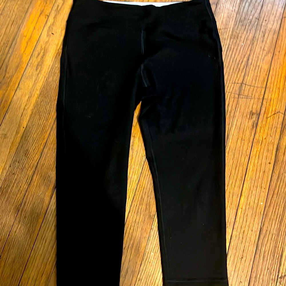 Womens Black capris.
